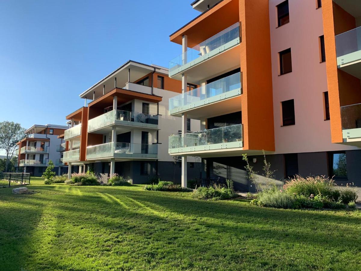 דירות Balatonfůzfő Fuzliget Surf Garden מראה חיצוני תמונה